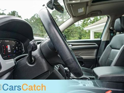 Used 2022 Volkswagen Atlas SE image 33