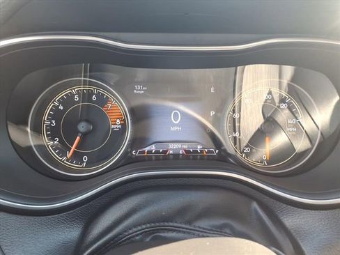 Used 2022 Jeep Cherokee Trailhawk image 23