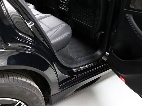 Used 2022 Mercedes-Benz GLE 450 4MATIC image 36