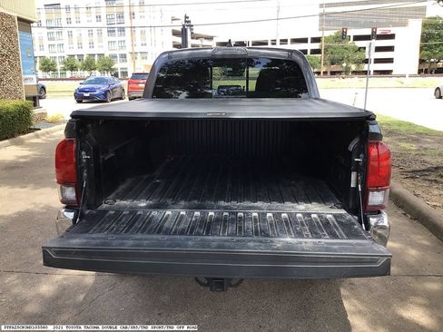 Used 2021 Toyota Tacoma SR5 RWD image 13