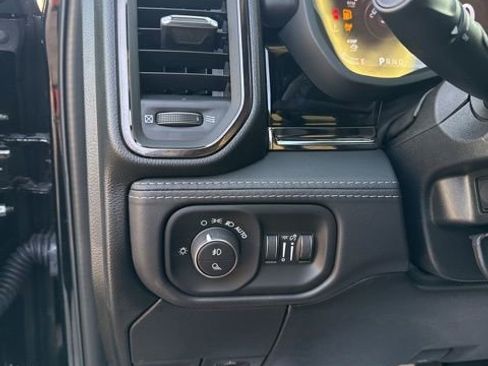 New 2026 RAM 2500 Limited AWD/4WD image 23