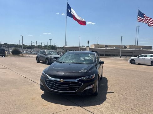 Used 2025 Chevrolet Malibu LT FWD image 6