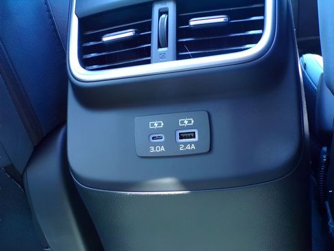 Certified 2025 Subaru Outback Premium AWD/4WD image 10