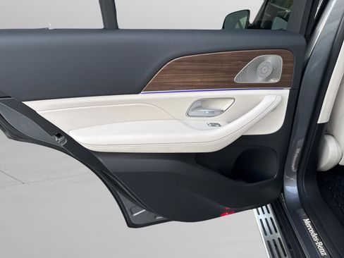 New 2026 Mercedes-Benz GLE 450 4MATIC image 44