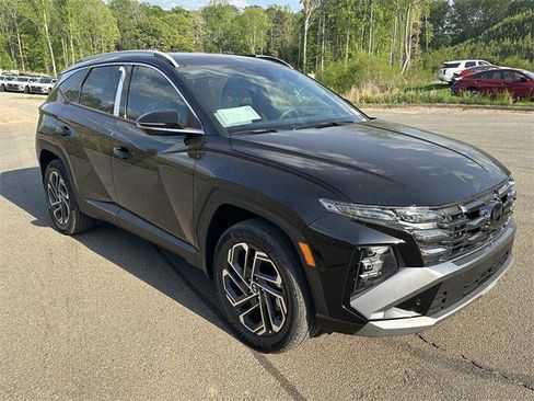 New 2025 Hyundai Tucson Limited image 7