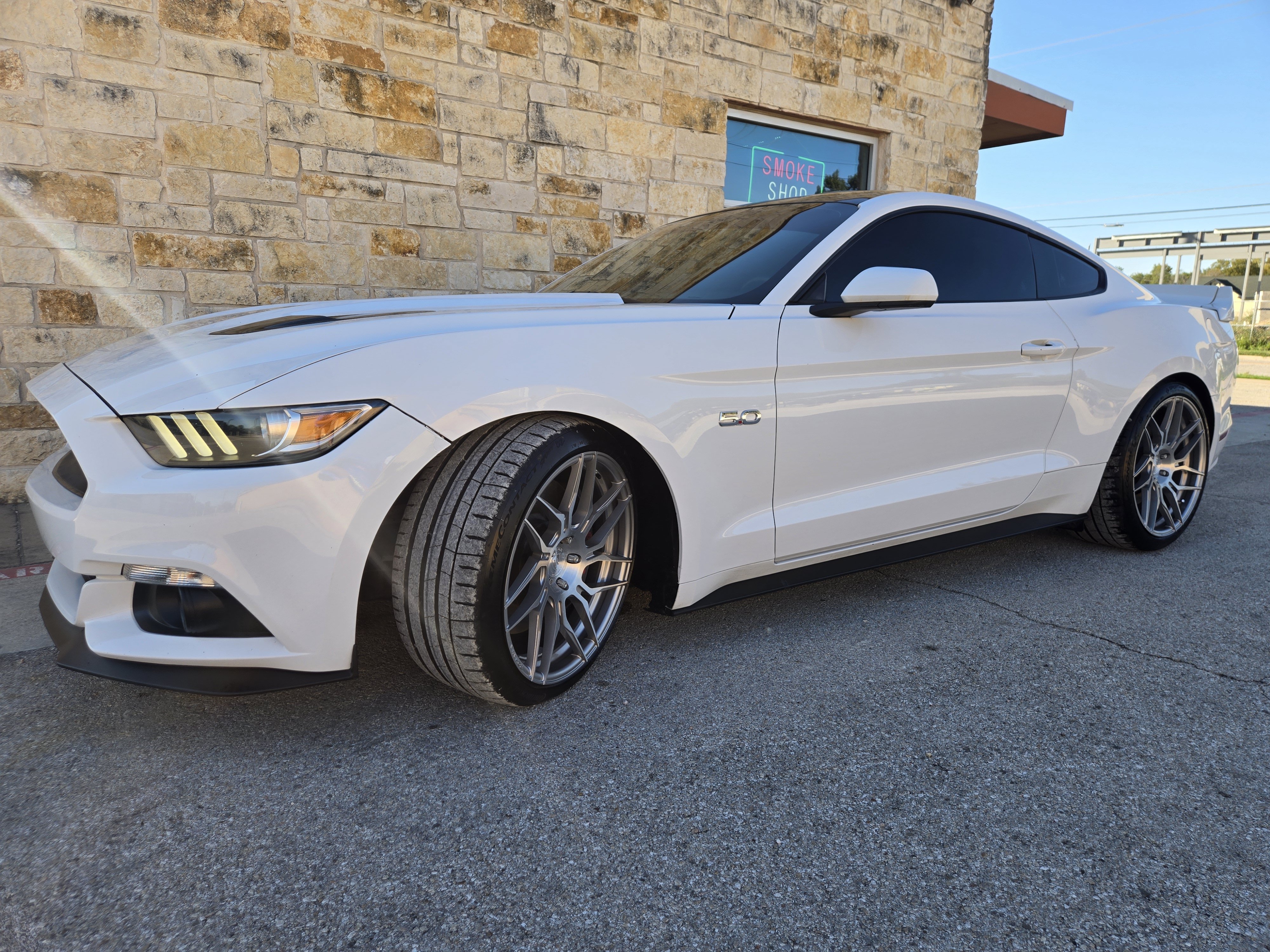 Used 2016 Ford Mustang GT w/ GT Performance Package RWD image 2