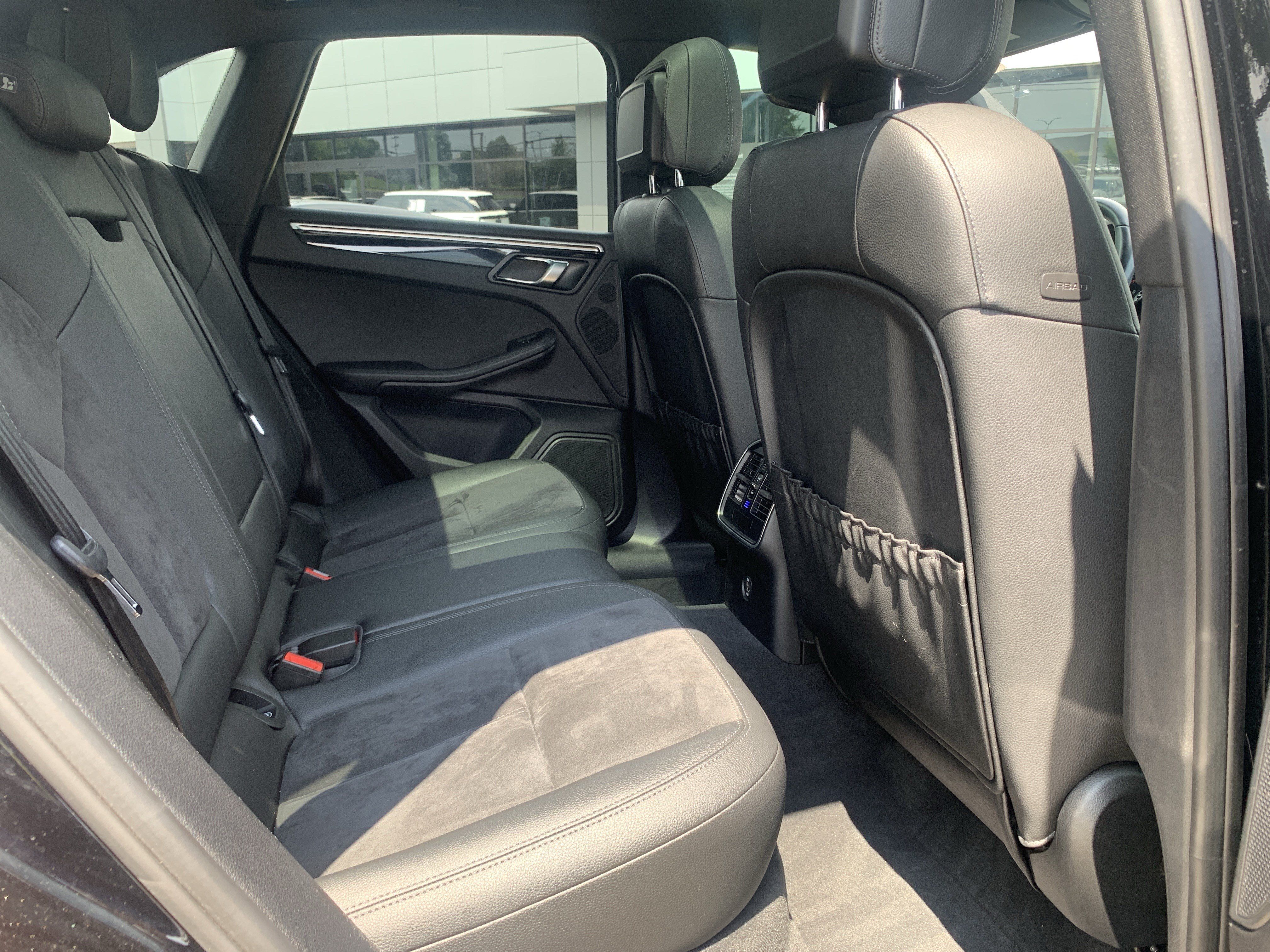 Used 2019 Porsche Macan AWD/4WD image 31