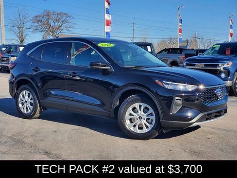 Used 2023 Ford Escape Active w/ Tech Pack #2 image 2