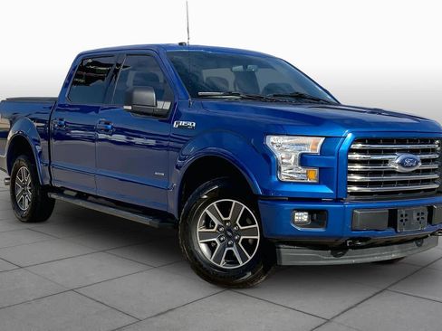 Used 2017 Ford F150 XLT w/ Equipment Group 302A Luxury AWD/4WD image 3