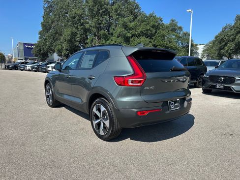 New 2026 Volvo XC40 B5 Plus w/ Protection Package Premier image 4