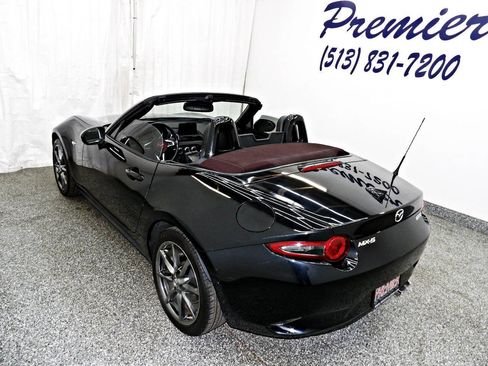 Used 2018 MAZDA MX-5 Miata Grand Touring RWD image 10