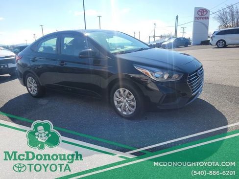 Used 2022 Hyundai Accent SE image 4