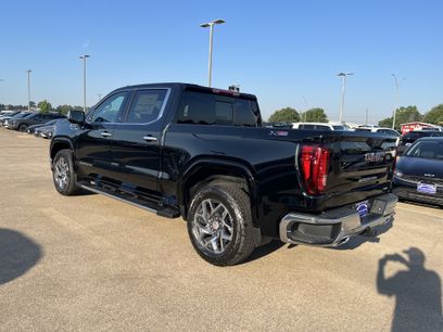 New 2026 GMC Sierra 1500 SLT w/ SLT Premium Plus Package