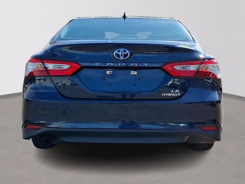 Used 2019 Toyota Camry LE image 5