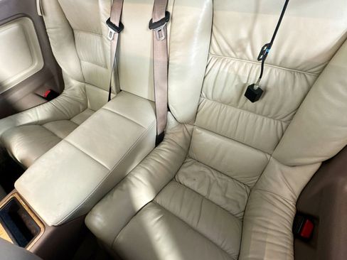 Used 1997 BMW 850Ci image 21