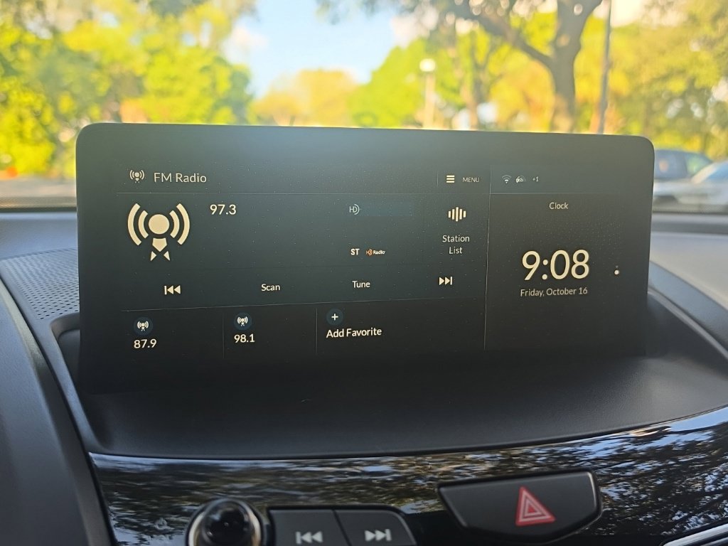 Certified 2025 Acura RDX SH-AWD image 23