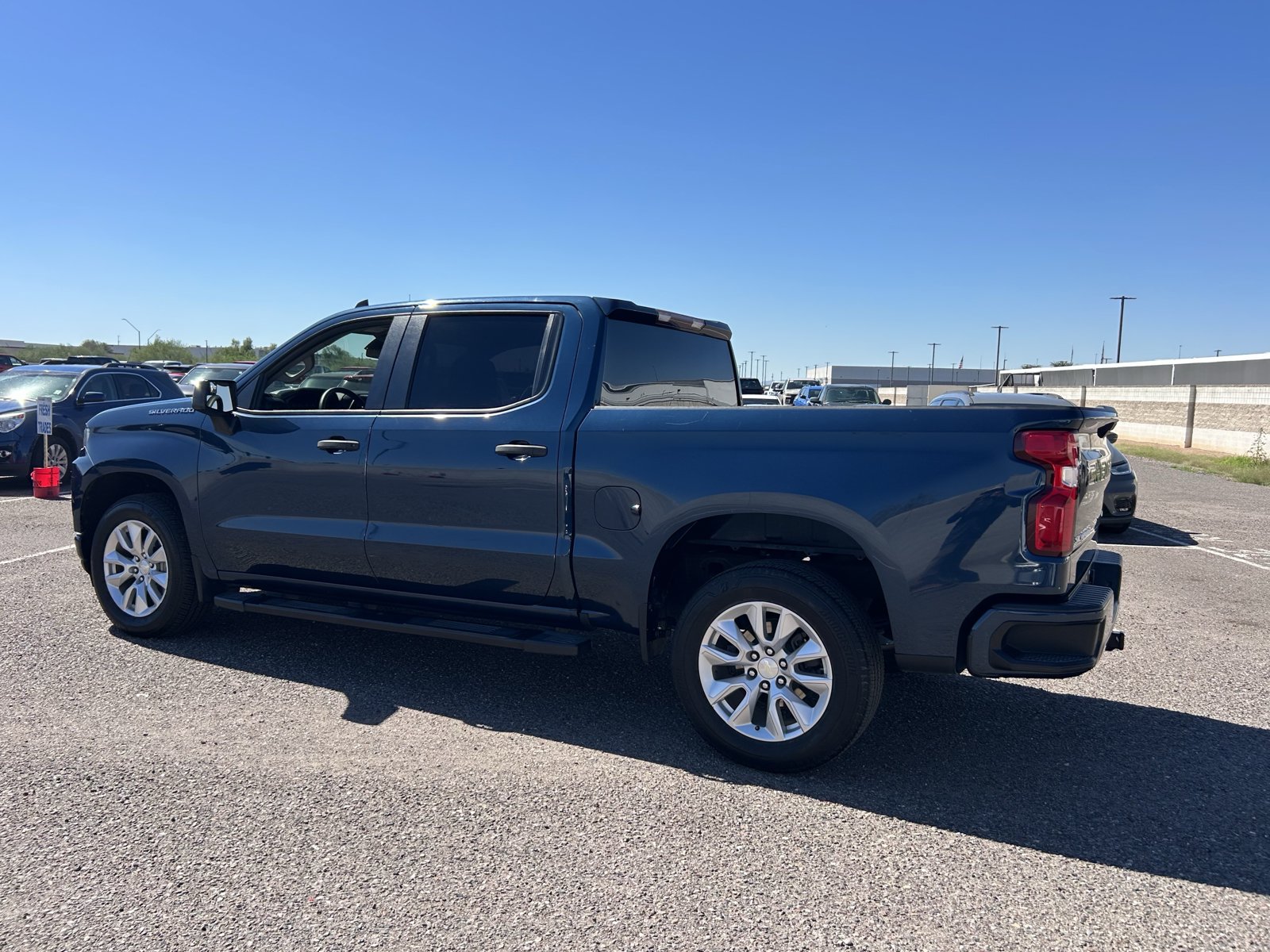 Used 2021 Chevrolet Silverado 1500 Custom RWD image 3