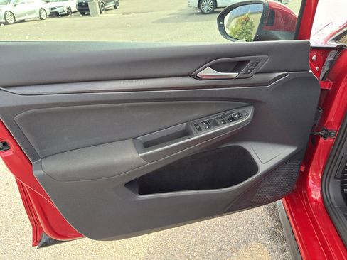 Used 2022 Volkswagen GTI S image 10