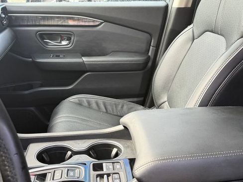 Used 2023 Honda Pilot Elite image 11
