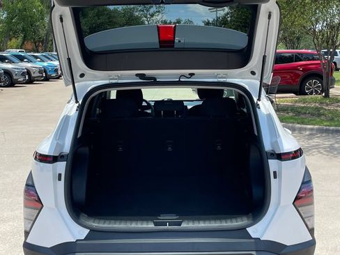 Used 2025 Hyundai Kona SEL FWD image 25