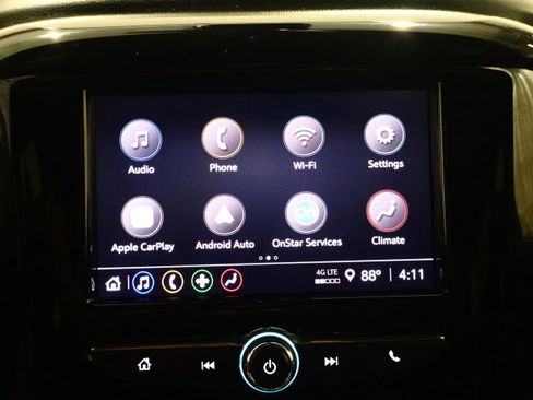 Used 2023 Chevrolet Traverse LT image 32