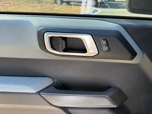 Used 2023 Ford Bronco Badlands w/ Sasquatch Package image 14