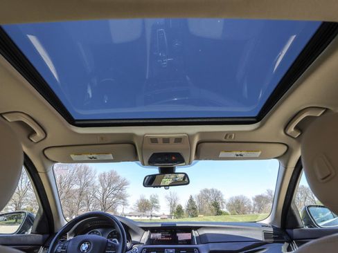 Used 2016 BMW 528i xDrive Sedan image 6