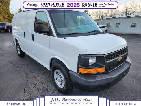 Used 2017 Chevrolet Express 2500 RWD image 1