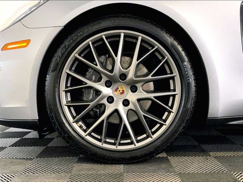 Certified 2019 Porsche Panamera 4 AWD/4WD image 11