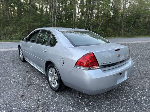 Used 2011 Chevrolet Impala LT FWD image 3