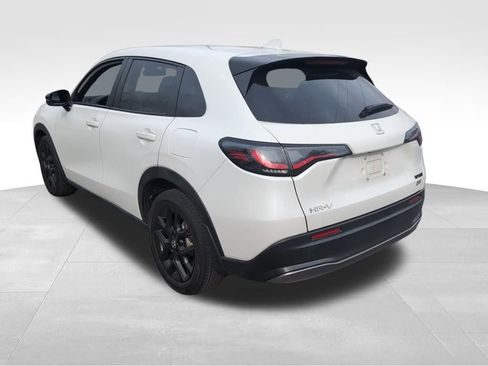 Used 2023 Honda HR-V Sport image 4