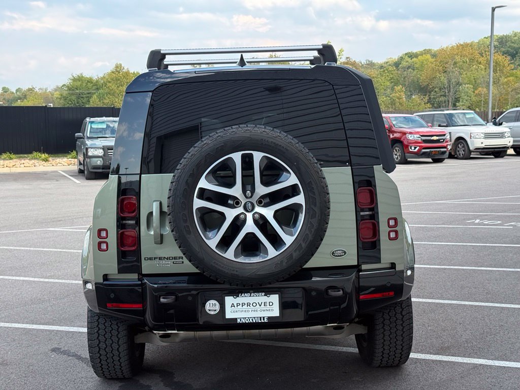 Certified 2022 Land Rover Defender 90 X-Dynamic HSE AWD/4WD image 8