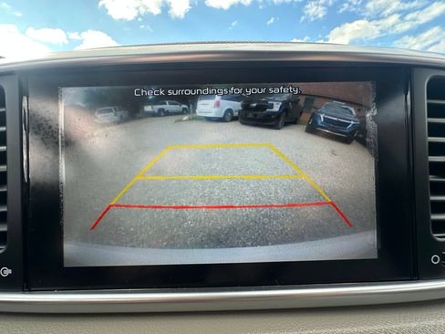 Used 2020 Kia Sportage LX AWD/4WD image 16