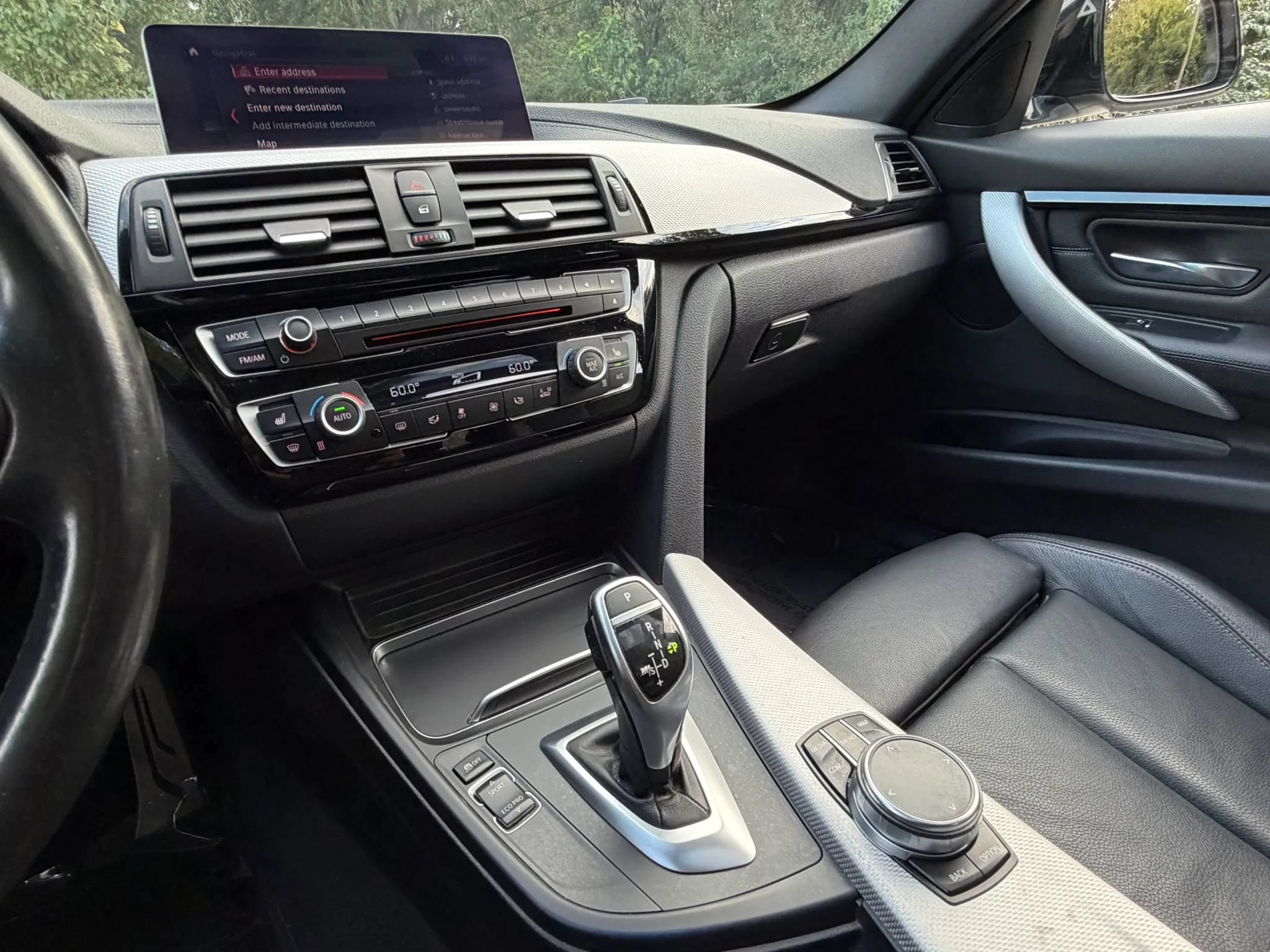 Used 2018 BMW 330i Sedan w/ M Sport Package RWD image 22