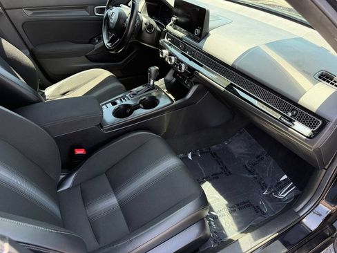 Used 2024 Honda Civic Sport image 29