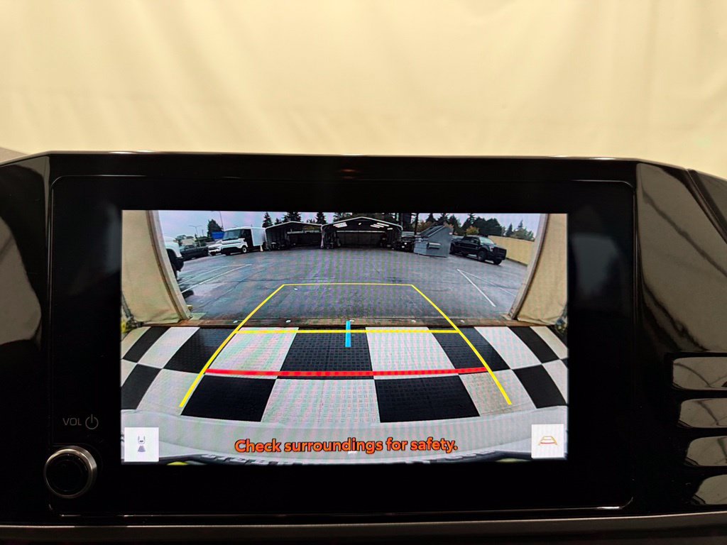 Used 2025 Toyota Camry LE FWD image 34