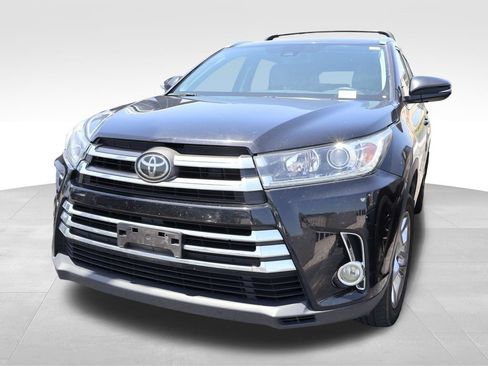 Used 2018 Toyota Highlander Limited AWD/4WD image 4