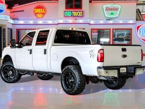 Used 2015 Ford F250 XLT w/ XLT Interior Package image 4