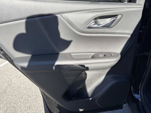 Used 2023 Chevrolet Blazer RS w/ Driver Confidence II Package image 9