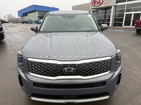 Certified 2020 Kia Telluride LX image 2