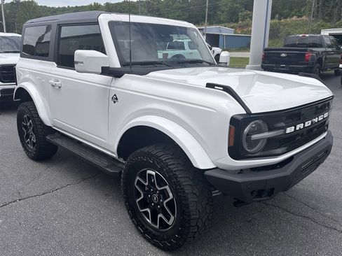 Used 2021 Ford Bronco Outer Banks AWD/4WD image 4