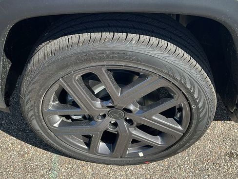 New 2026 Jeep Compass Limited image 9