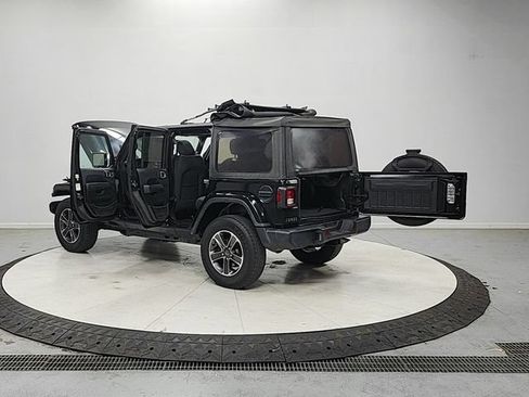 Used 2023 Jeep Wrangler Unlimited Sahara w/ Cold Weather Group AWD/4WD image 13