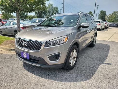 Used 2018 Kia Sorento AWD image 1