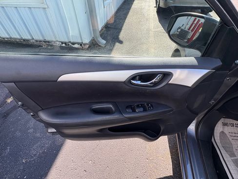 Used 2019 Nissan Sentra S FWD image 8