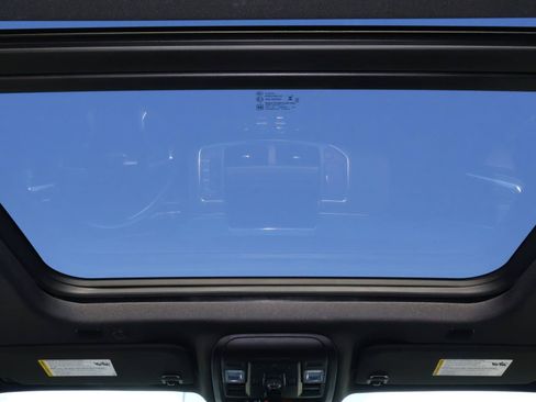 Used 2023 Chevrolet Tahoe Premier RWD image 14