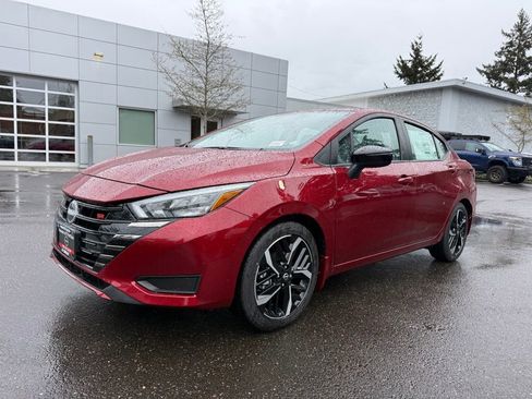 New 2025 Nissan Versa SR w/ Trunk Package image 1