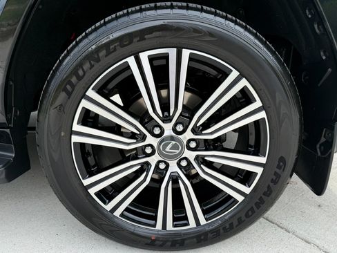 Used 2026 Lexus LX 700h Luxury AWD/4WD image 53