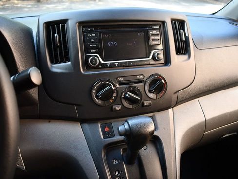 Used 2019 Nissan NV200 S w/ Back Door Glass Package image 17
