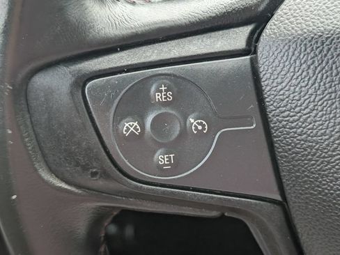 Used 2015 GMC Canyon SLE w/ All-Terrain Package AWD/4WD image 12